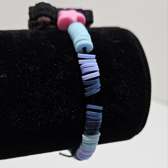 Silly Goose beaded bracelet - Picture 3 of 3